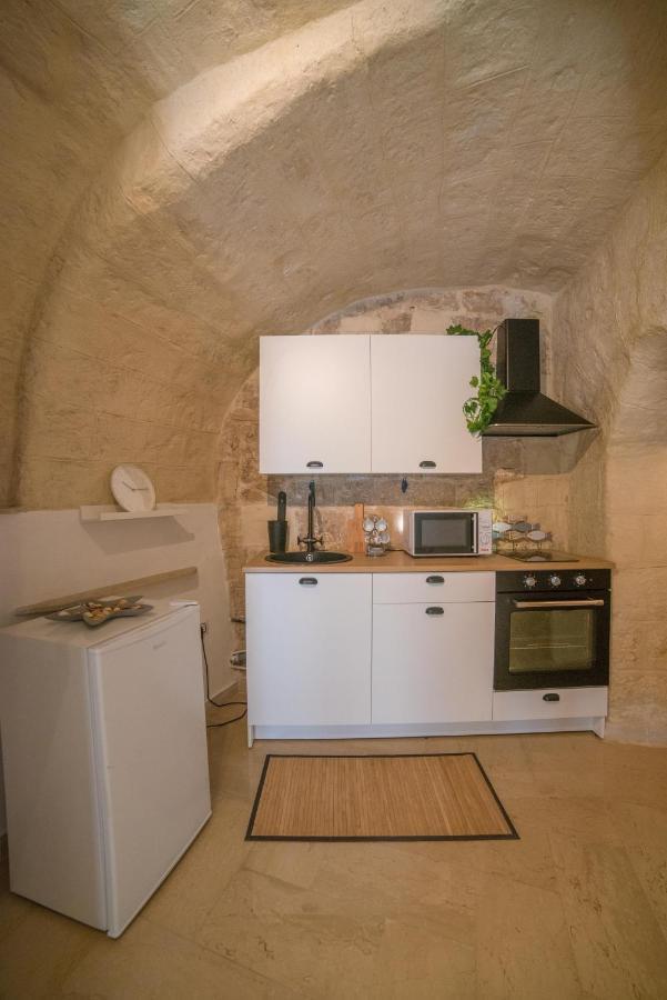 A Due Passi Dal Mare Hotel Trani Exterior photo